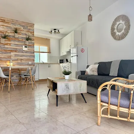 Apartment Dominos With Heated Pool By Sunhousescanarias *