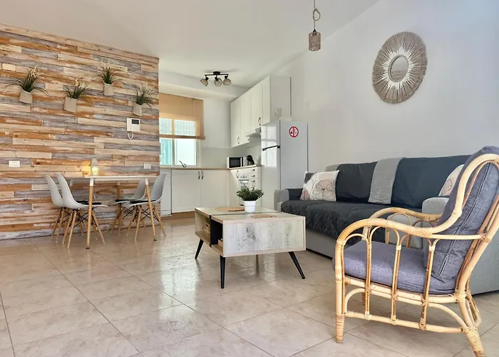 Daire Dominos With Heated Pool By Sunhousescanarias *